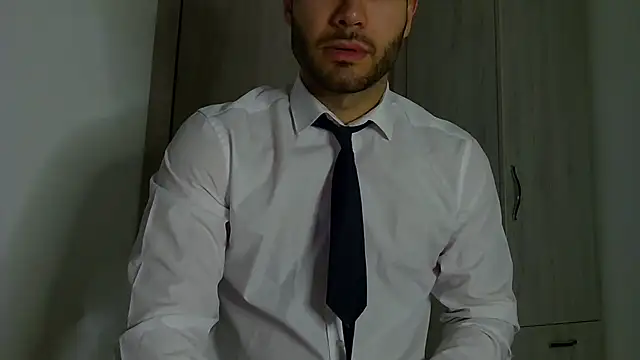 Justynn1 online show from November 14, 2025, 6:12 am