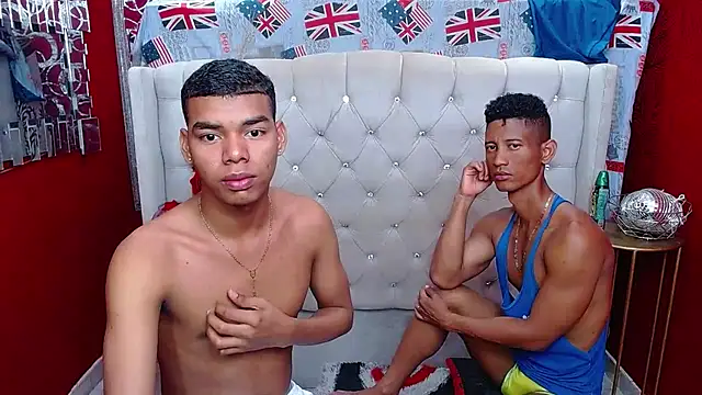 Snapshot of PEINBOYS chatting on February 1, 2025, 7:13 pm PEINBOYS online show from February 1, 2025, 7:13 pm