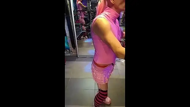 Snapshot of fetishboyzz chatting on September 30, 2025, 11:43 pm fetishboyzz online show from September 30, 2025, 11:43 pm