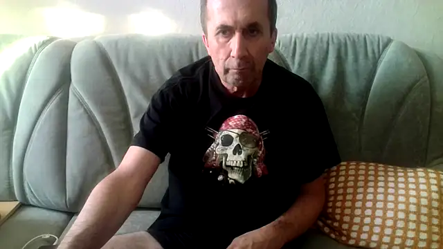 michidd1 online show from July 13, 2026, 6:22 pm