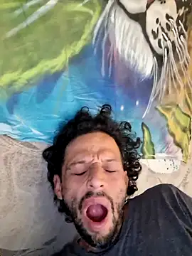 Toycockhot online show from November 18, 2025, 1:04 pm