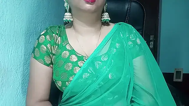 Snapshot of YourModhu chatting on September 12, 2025, 5:57 pm YourModhu online show from September 12, 2025, 5:57 pm