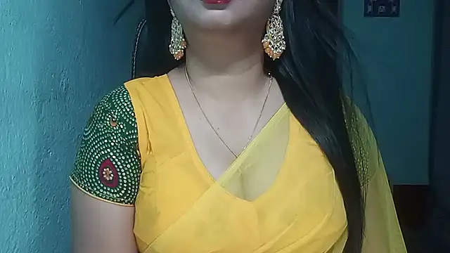 Snapshot of YourModhu chatting on November 9, 2025, 6:06 pm YourModhu online show from November 9, 2025, 6:06 pm