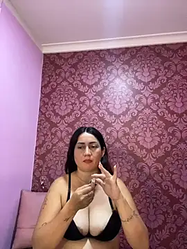 juliana diaz online show from November 20, 2025, 11:32 am