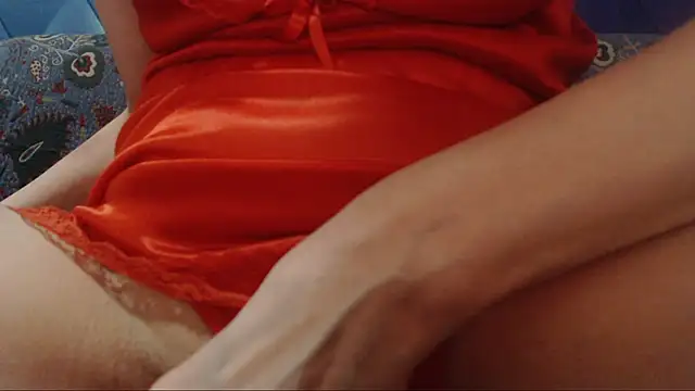 Snapshot of Olivia118 chatting on February 9, 2025, 5:22 pm Olivia118 online show from February 9, 2025, 5:22 pm