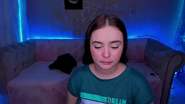 Shyfantasies online show from September 13, 2025, 10:53 pm