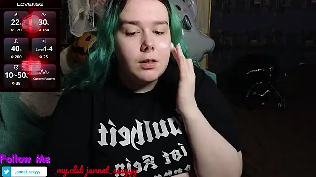 Snapshot of JannetPie chatting on October 28, 2025, 2:31 pm JannetPie online show from October 28, 2025, 2:31 pm