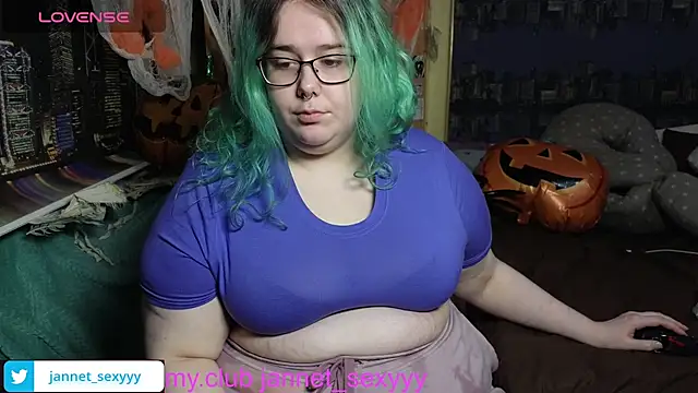 Snapshot of JannetPie chatting on November 14, 2025, 6:50 pm JannetPie online show from November 14, 2025, 6:50 pm