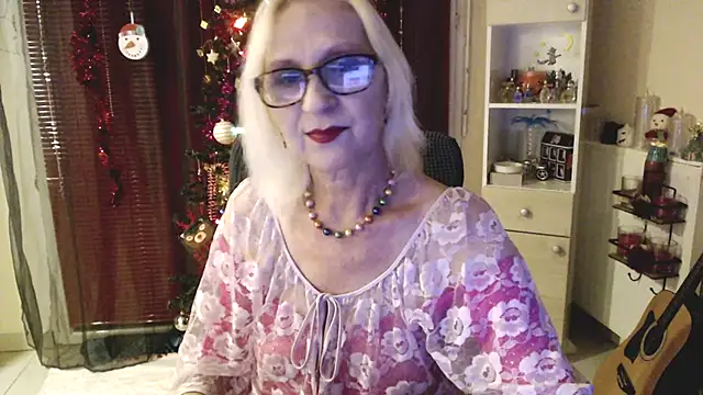 Snapshot of Ala-N-Dala chatting on January 3, 2025, 9:47 pm Ala-N-Dala online show from January 3, 2025, 9:47 pm