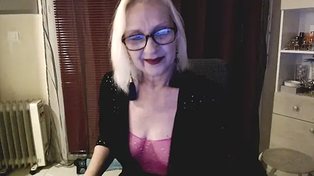 Snapshot of Ala-N-Dala chatting on February 12, 2025, 10:59 pm Ala-N-Dala online show from February 12, 2025, 10:59 pm