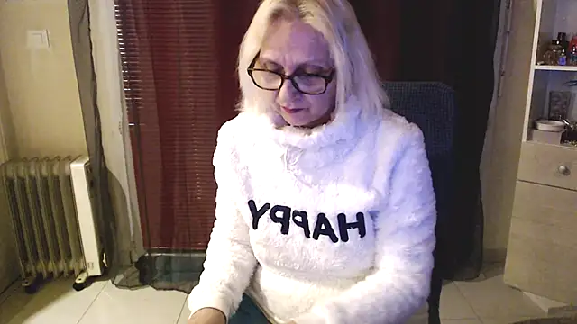 Snapshot of Ala-N-Dala chatting on February 15, 2025, 11:03 pm Ala-N-Dala online show from February 15, 2025, 11:03 pm