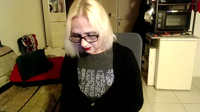 Snapshot of Ala-N-Dala chatting on March 21, 2025, 10:06 pm Ala-N-Dala online show from March 21, 2025, 10:06 pm