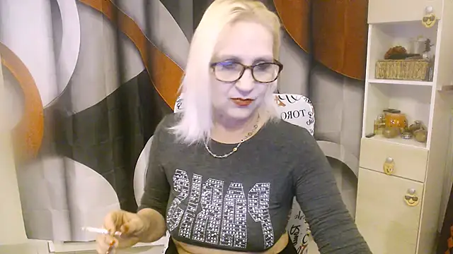 Snapshot of Ala-N-Dala chatting on September 16, 2025, 9:38 pm Ala-N-Dala online show from September 16, 2025, 9:38 pm