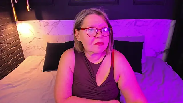 Shannonshine online show from October 21, 2025, 5:41 am