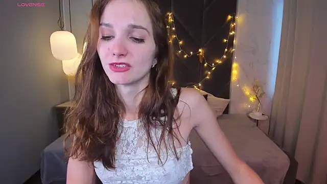 MirandaGlow online show from January 5, 2025, 8:43 am