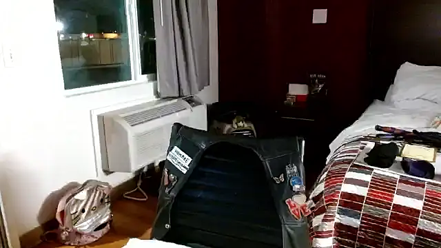 mycock2474u online show from November 6, 2025, 6:36 am