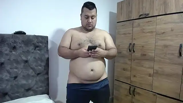 Snapshot of santi_hothot chatting on November 19, 2025, 7:58 pm santi hothot online show from November 19, 2025, 7:58 pm