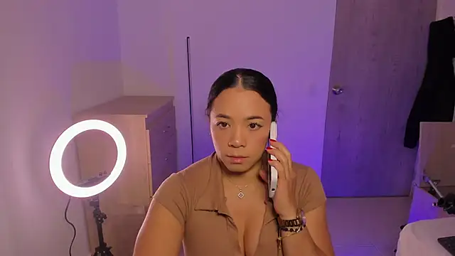 carolgaita online show from January 25, 2025, 10:29 am