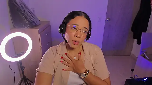 carolgaita online show from January 26, 2025, 11:06 am