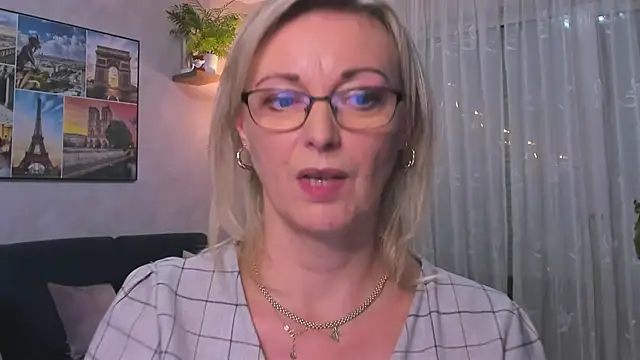 Snapshot of vanessa_chat chatting on December 19, 2024, 9:06 pm vanessa chat online show from December 19, 2024, 9:06 pm