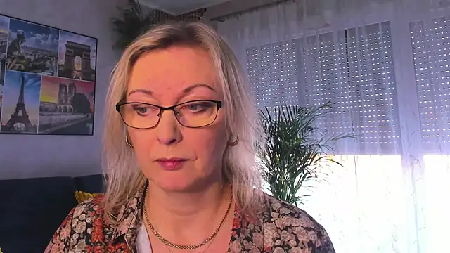 vanessa chat online show from February 25, 2026, 2:16 pm