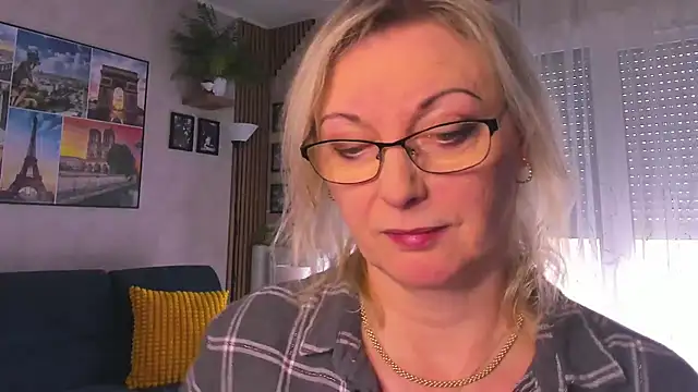 vanessa chat online show from March 1, 2026, 2:19 pm