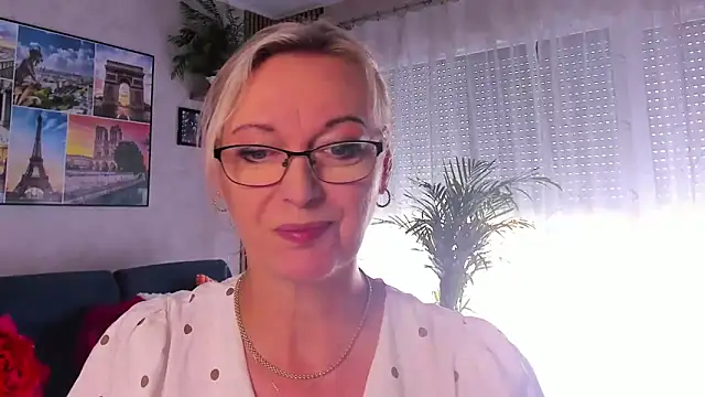 Snapshot of vanessa_chat chatting on June 18, 2026, 1:59 pm vanessa chat online show from June 18, 2026, 1:59 pm