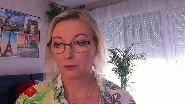 Snapshot of vanessa_chat chatting on July 16, 2026, 12:55 pm vanessa chat online show from July 16, 2026, 12:55 pm