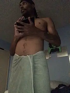 Snapshot of iAmNukka187 chatting on October 15, 2025, 12:33 am iAmNukka187 online show from October 15, 2025, 12:33 am