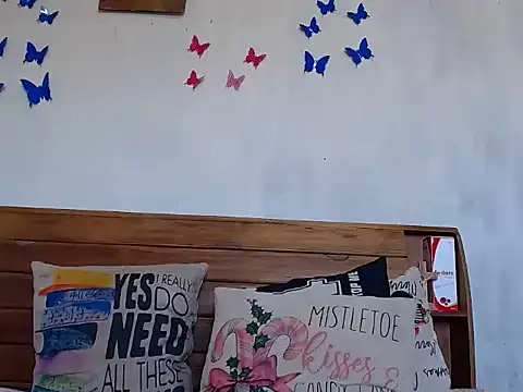 Princess Ariahsquirty online show from October 15, 2025, 7:52 am