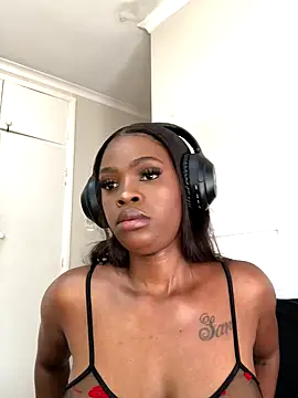 LuciousLips96 online show from September 11, 2025, 8:58 am