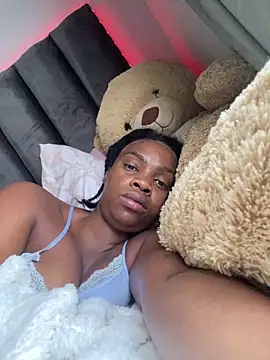 LuciousLips96 online show from March 4, 2026, 6:08 am