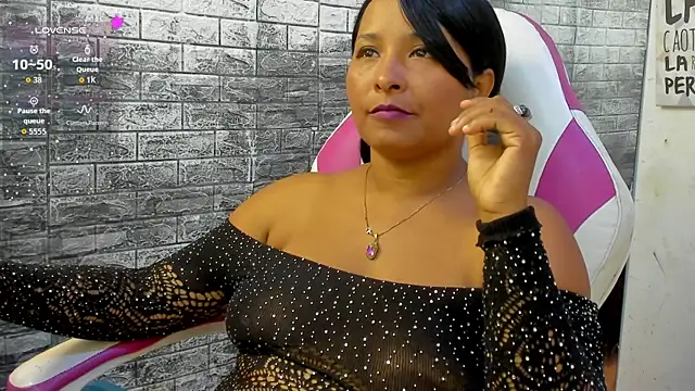 Snapshot of paola_ih chatting on July 20, 2026, 1:57 pm paola ih online show from July 20, 2026, 1:57 pm