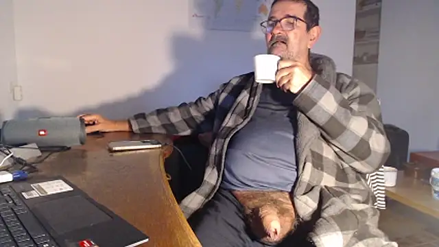 Snapshot of silvio-aus-luzern-CH chatting on October 29, 2025, 6:15 am silvio-aus-luzern-CH online show from October 29, 2025, 6:15 am