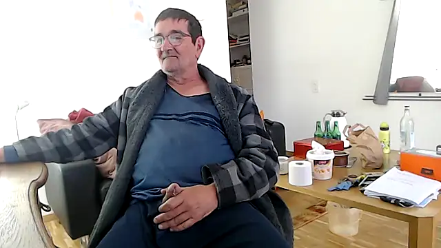 silvio-aus-luzern-CH online show from April 18, 2026, 7:12 am