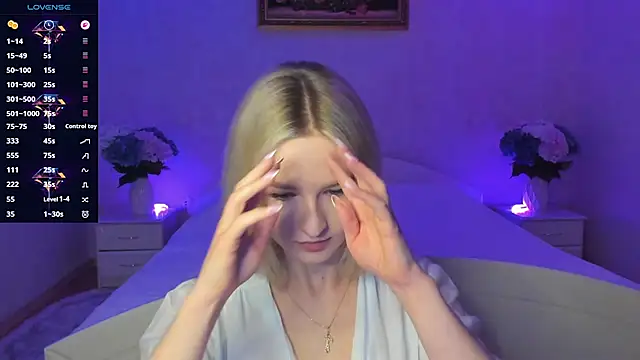 AnnaCarrera online show from December 5, 2025, 8:16 pm