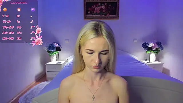 AnnaCarrera online show from May 26, 2026, 7:32 pm
