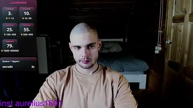 maks wolfis online show from October 9, 2025, 4:16 pm