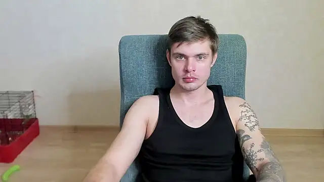 maks wolfis online show from March 24, 2026, 8:25 pm