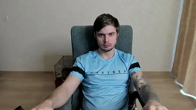 maks wolfis online show from April 28, 2026, 7:46 am