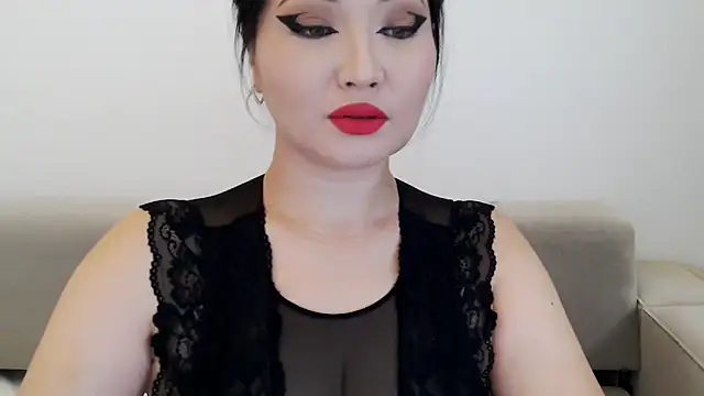 DanyMin online show from October 24, 2025, 7:27 am