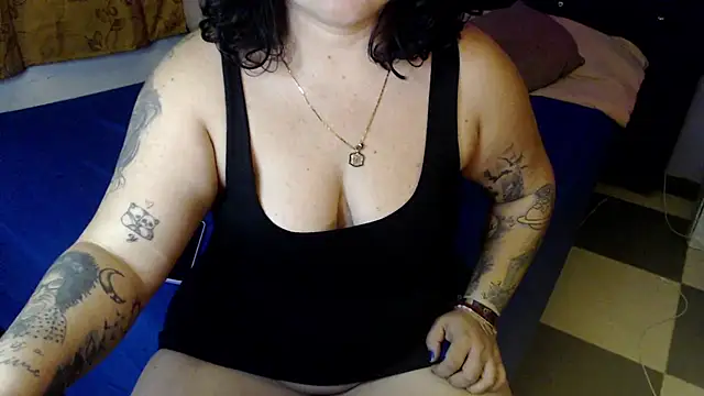 ANGELIQUE KLANE online show from October 15, 2025, 2:06 pm