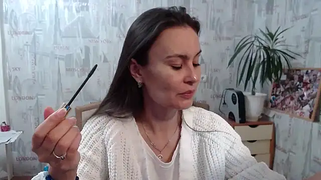 GinaQSoul online show from September 16, 2025, 3:13 pm