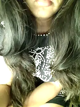 Snapshot of MumbaiMaskGirl chatting on December 16, 2024, 4:27 pm MumbaiMaskGirl online show from December 16, 2024, 4:27 pm