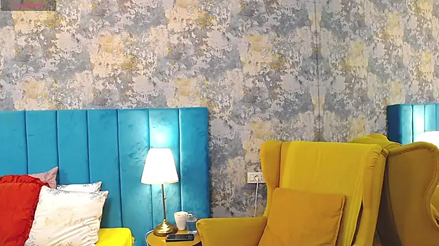 LisaCroft online show from September 9, 2025, 7:19 am