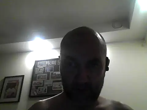 Snapshot of Bisuub chatting on November 6, 2025, 9:37 pm Bisuub online show from November 6, 2025, 9:37 pm