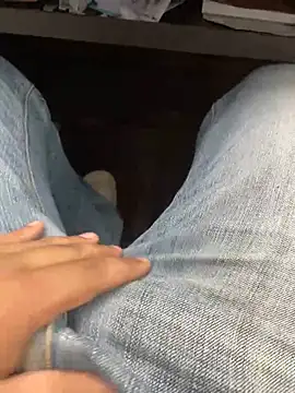 kavilv69fuck online show from January 7, 2025, 5:22 am