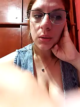 Snapshot of Natall--21 chatting on January 8, 2025, 1:52 pm Natall--21 online show from January 8, 2025, 1:52 pm