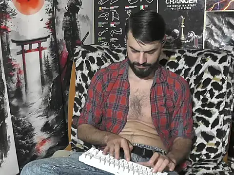 00george online show from November 24, 2025, 2:33 am