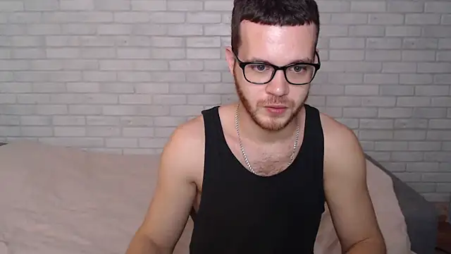 Alexxx horny online show from November 5, 2025, 2:17 pm